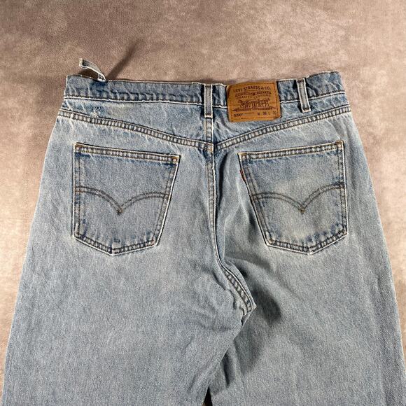 90’s Levi’s 550 Relaxed Fit Light Wash Denim Jeans - Picture 3 of 12